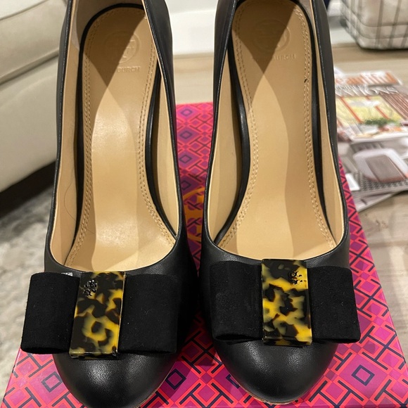 Tory Burch Chase 100MM Pumps - Size 11 - Picture 7 of 7